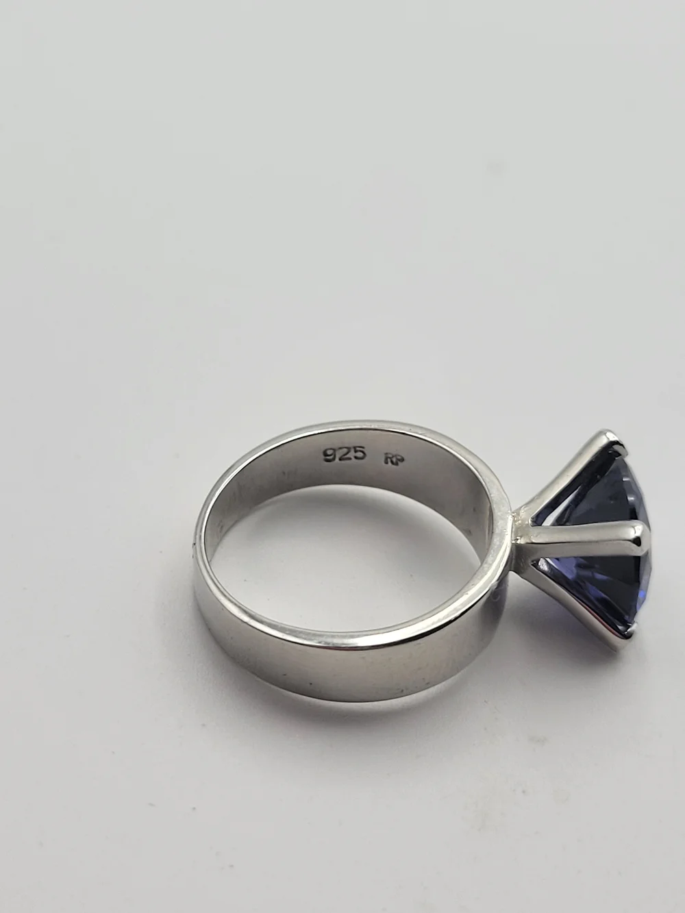 Sterling Silver With Simulated Tanzanite Ring Size 6.75